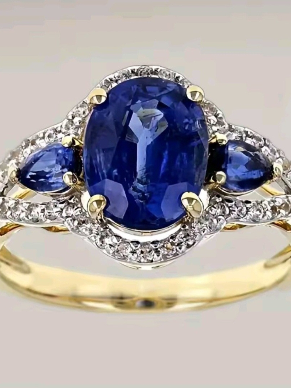 Stunning 18K Gold With Blazing Sapphire and Diamond Halo Ring 7"